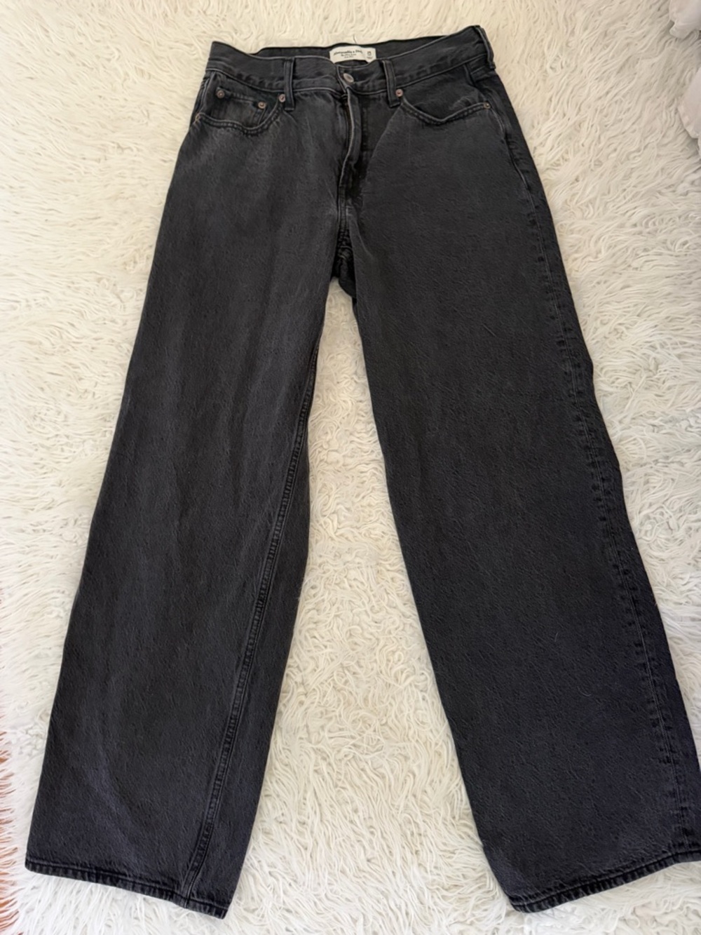 Abercrombie & Fitch Ultra Loose Low Rise Black washed Jeans size 26 Long